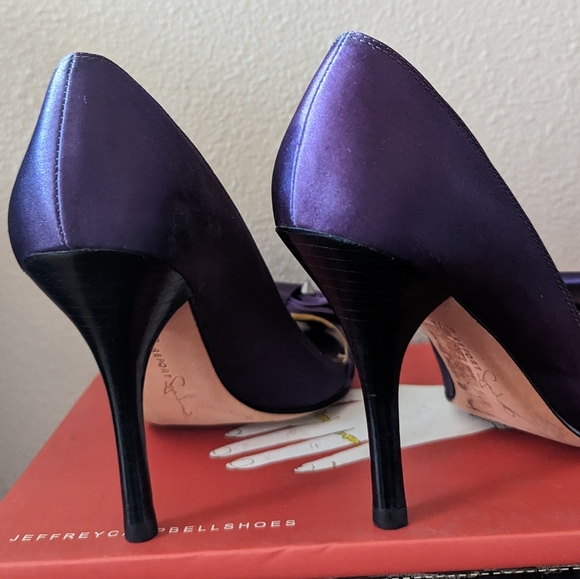 Heels - Picture 3 of 6